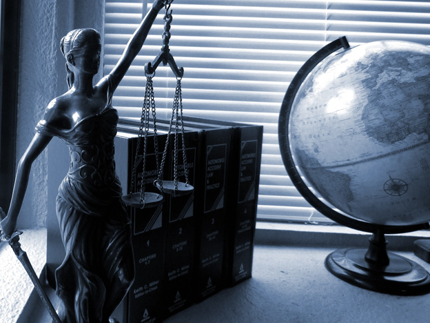 Truck Accident Lawyer Clifton